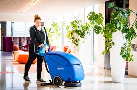 Het Belang van Regelmatig Kantoren Schoonmaken voor een Productieve Werkomgeving