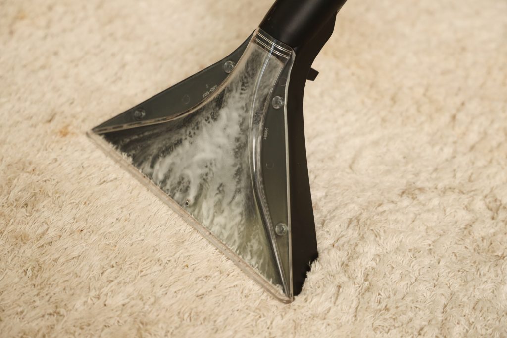 Hoe Je Effectief Een Tapijt Reinigt Met Waspoeder: Handige Tips en Stappen